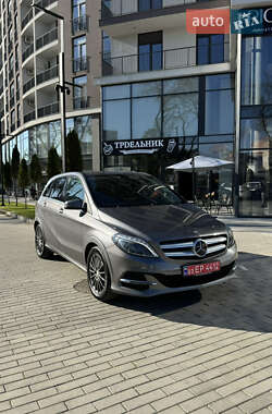 Хэтчбек Mercedes-Benz B-Class 2016 в Ужгороде