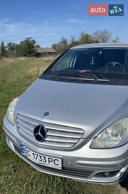 Хэтчбек Mercedes-Benz B-Class 2008 в 