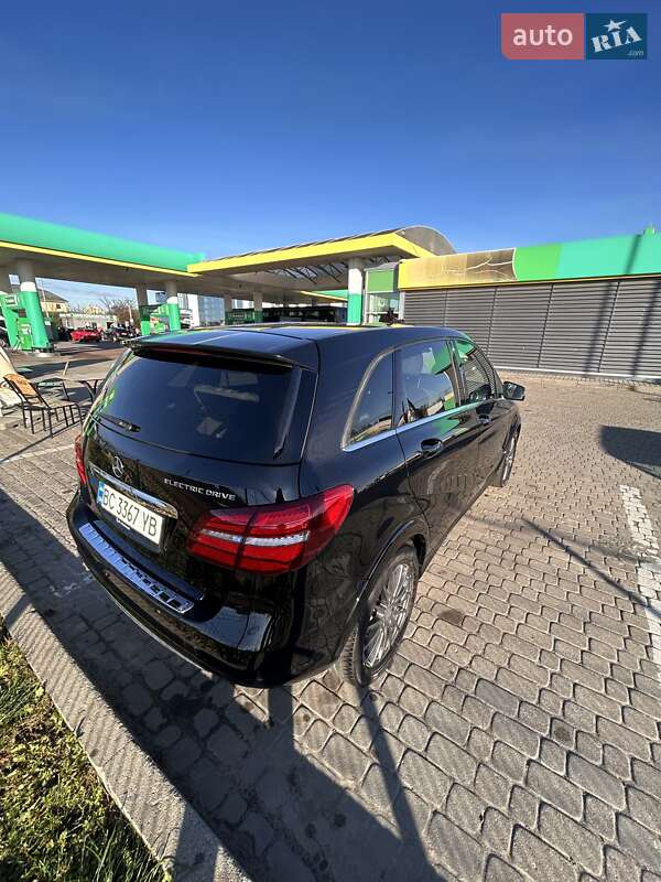 Хэтчбек Mercedes-Benz B-Class 2015 в Солонке