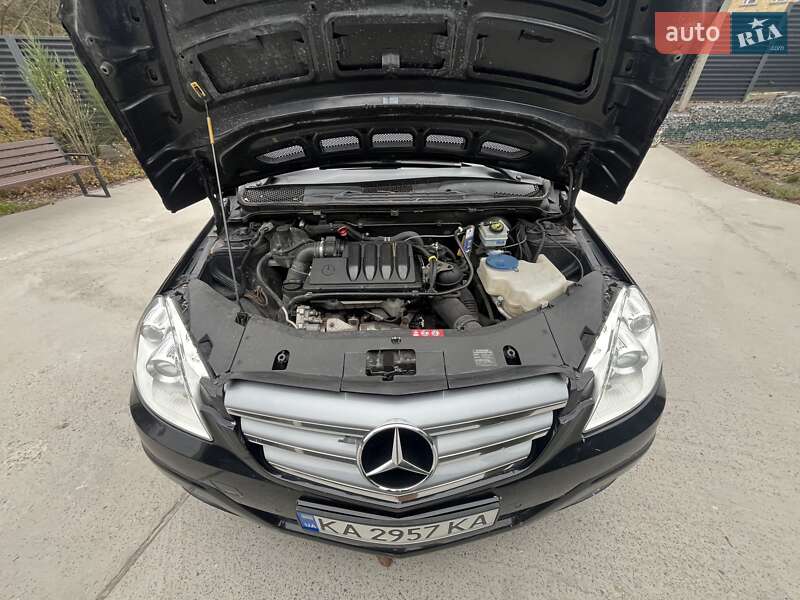 Mercedes-Benz B-Class 2011
