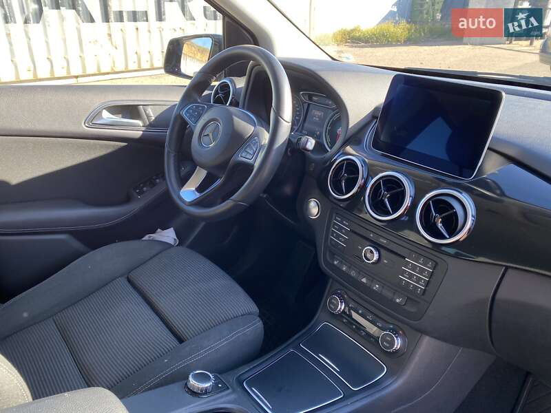 Хэтчбек Mercedes-Benz B-Class 2017 в Одессе
