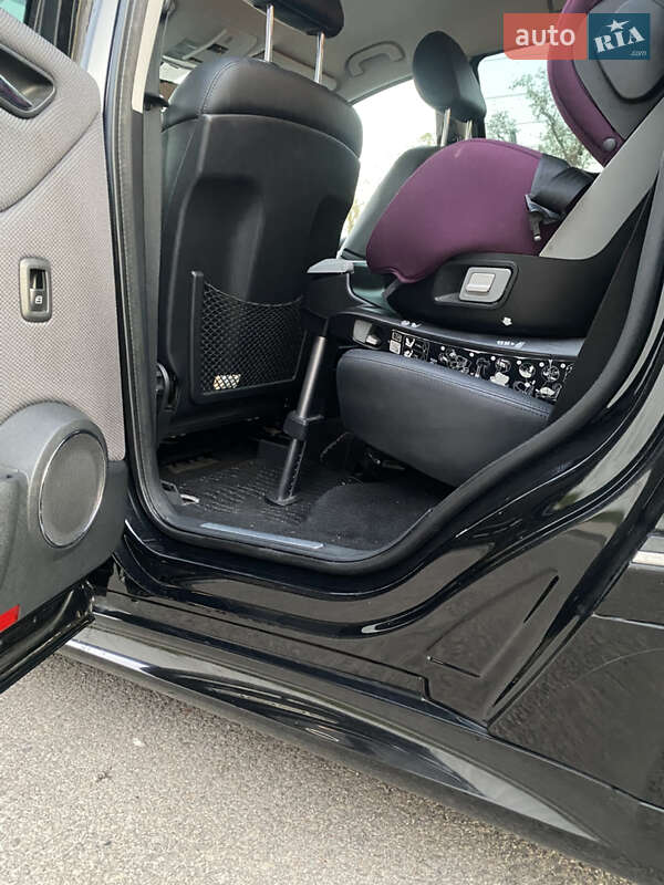 Хетчбек Mercedes-Benz B-Class 2010 в Дніпрі