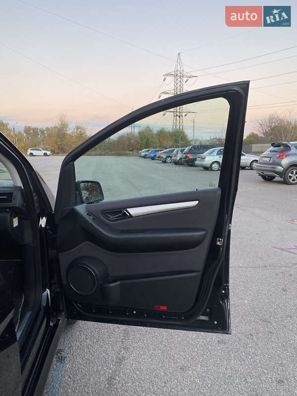 Хетчбек Mercedes-Benz B-Class 2010 в Дніпрі