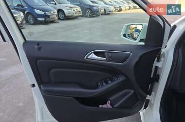 Хэтчбек Mercedes-Benz B-Class 2016 в 