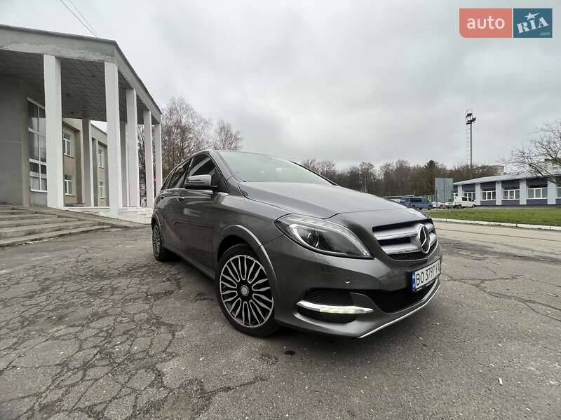 Хэтчбек Mercedes-Benz B-Class 2016 в Тернополе