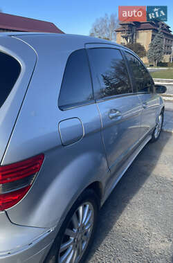 Хэтчбек Mercedes-Benz B-Class 2008 в 