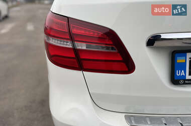 Хэтчбек Mercedes-Benz B-Class 2015 в 
