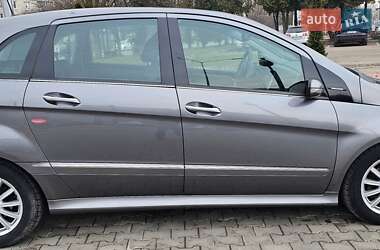 Хэтчбек Mercedes-Benz B-Class 2008 в 