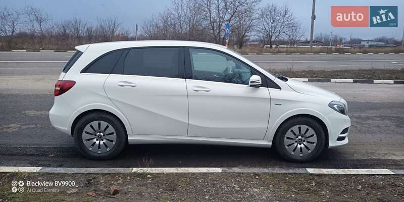 Хетчбек Mercedes-Benz B-Class 2017 в Харкові фото 4 Хетчбек Mercedes-Benz B-Class 2017 в Харкові
