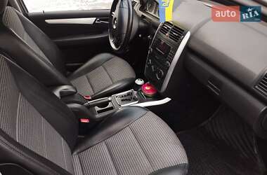 Хэтчбек Mercedes-Benz B-Class 2006 в 