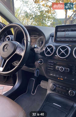 Хетчбек Mercedes-Benz B-Class 2014 в 