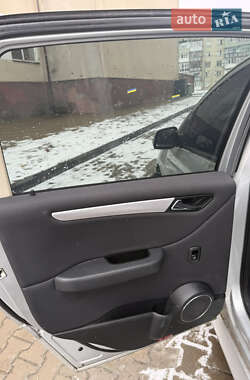 Хэтчбек Mercedes-Benz B-Class 2010 в Звягеле