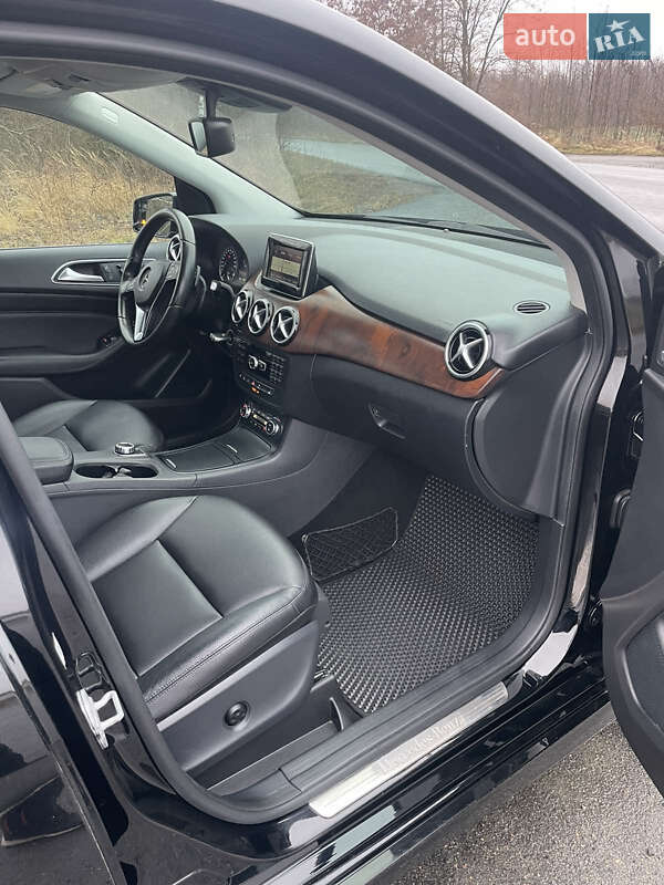 Хэтчбек Mercedes-Benz B-Class 2014 в Коростене