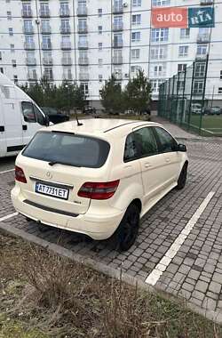 Хэтчбек Mercedes-Benz B-Class 2010 в Ивано-Франковске