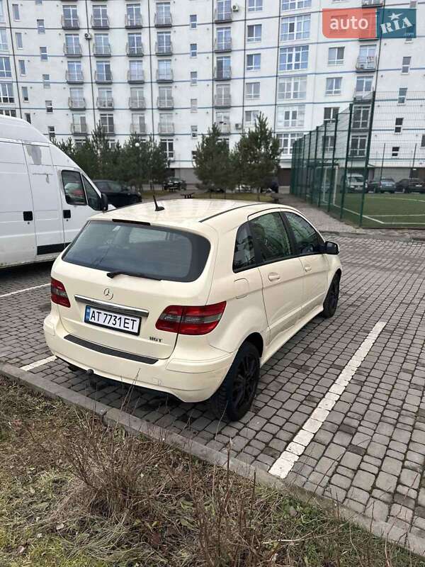Хэтчбек Mercedes-Benz B-Class 2010 в Ивано-Франковске