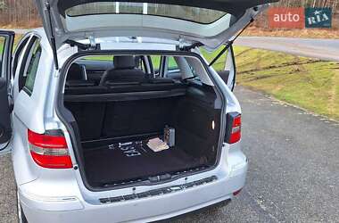 Хэтчбек Mercedes-Benz B-Class 2008 в 