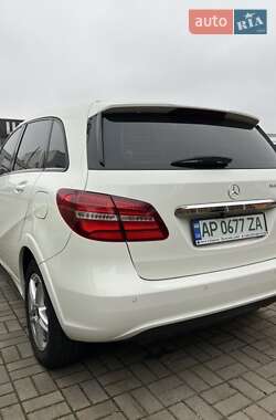 Хэтчбек Mercedes-Benz B-Class 2015 в Запорожье