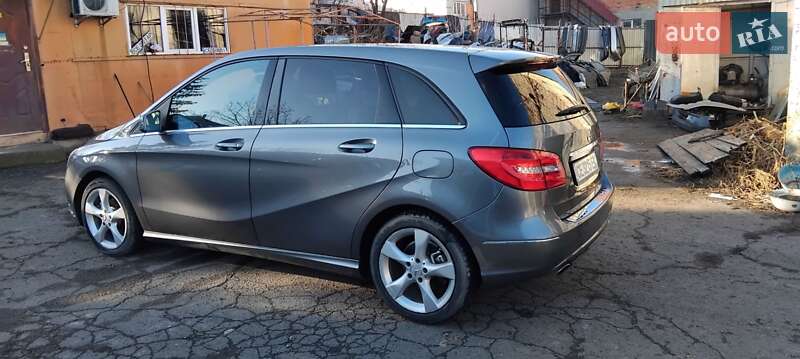 Хэтчбек Mercedes-Benz B-Class 2013 в Черновцах