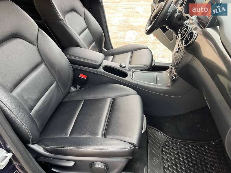 Хетчбек Mercedes-Benz B-Class 2016 в Житомирі