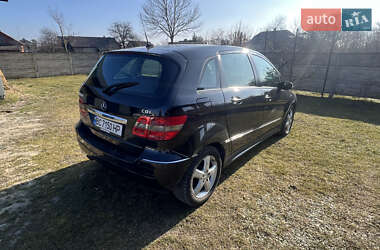 Хэтчбек Mercedes-Benz B-Class 2006 в 