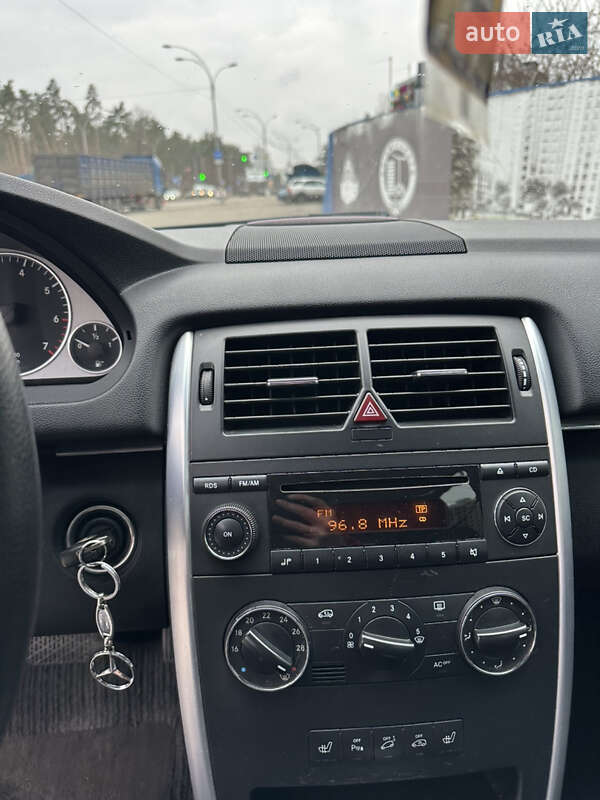 Хетчбек Mercedes-Benz B-Class 2006 в Києві фото 54 Хетчбек Mercedes-Benz B-Class 2006 в Києві