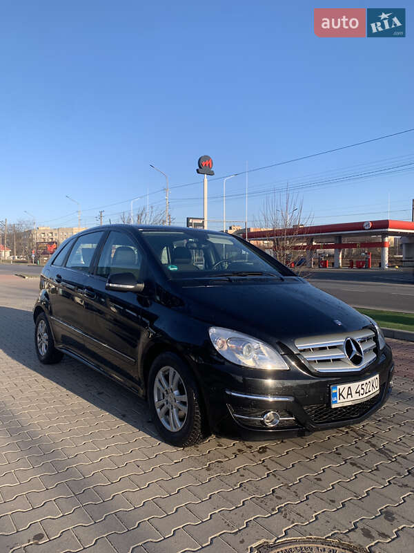 Хэтчбек Mercedes-Benz B-Class 2010 в Мукачево