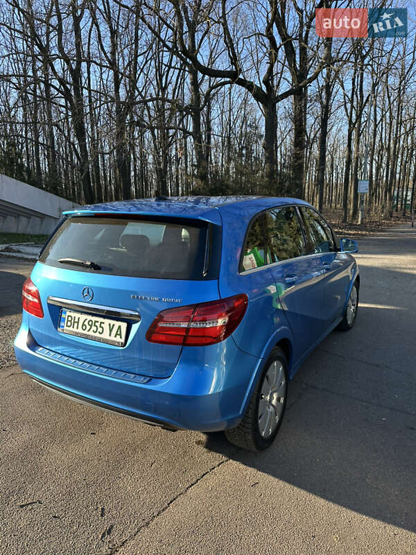 Хэтчбек Mercedes-Benz B-Class 2015 в Одессе
