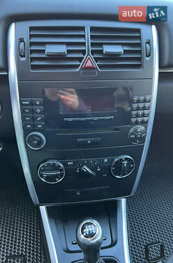Хэтчбек Mercedes-Benz B-Class 2008 в 