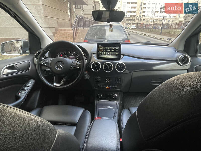 Хэтчбек Mercedes-Benz B-Class 2017 в Одессе