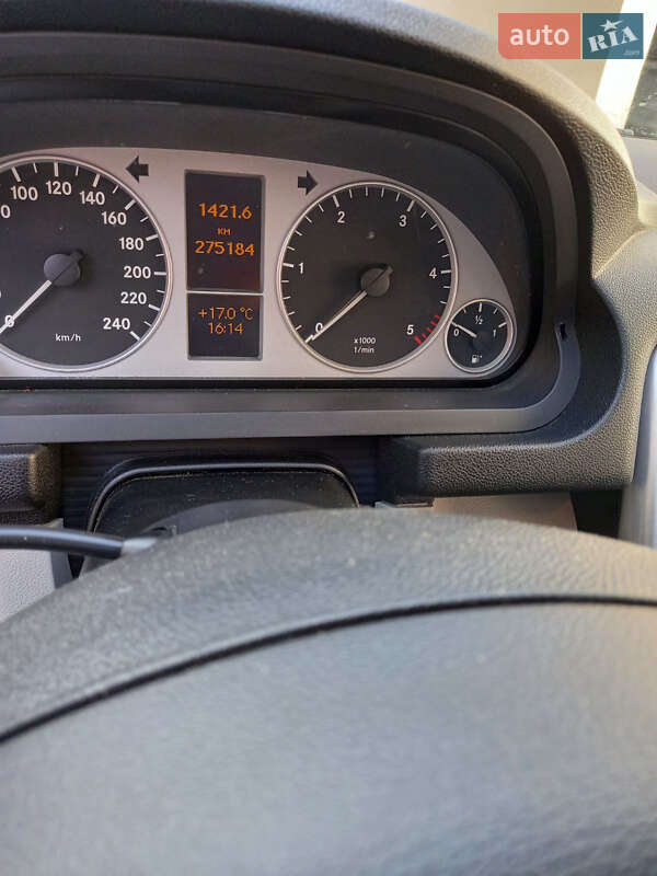 Хэтчбек Mercedes-Benz B-Class 2011 в Шумске