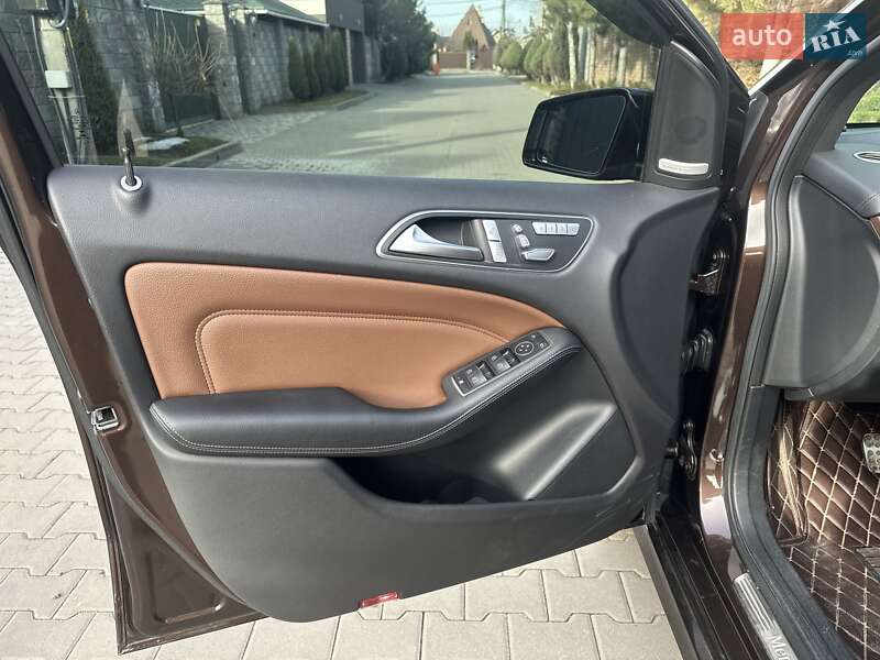 Хэтчбек Mercedes-Benz B-Class 2016 в Киеве