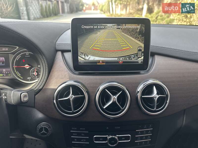 Хэтчбек Mercedes-Benz B-Class 2016 в Киеве