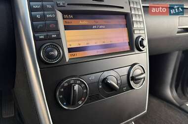 Хэтчбек Mercedes-Benz B-Class 2011 в 