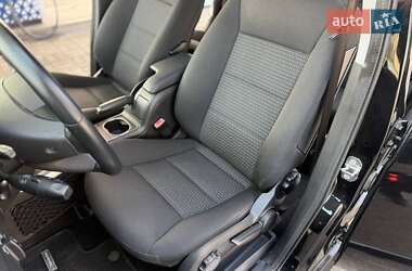 Хэтчбек Mercedes-Benz B-Class 2011 в 