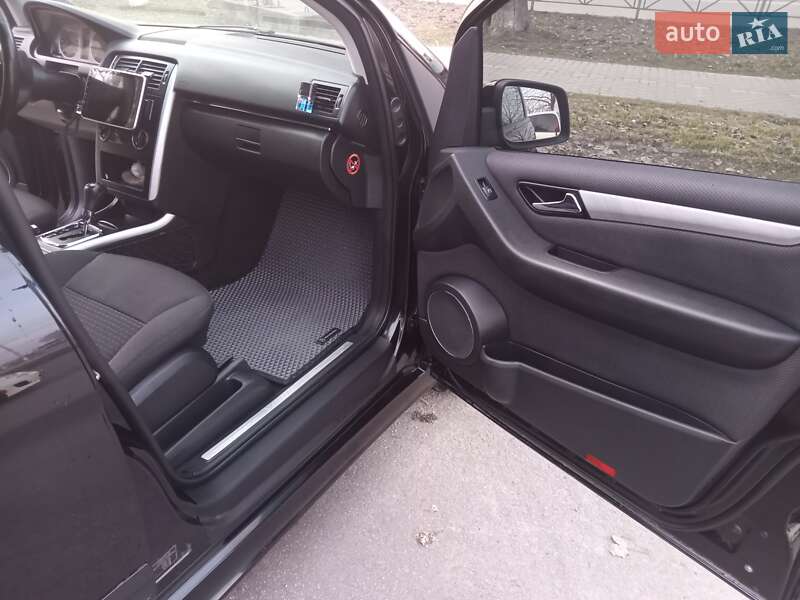 Хэтчбек Mercedes-Benz B-Class 2011 в Кропивницком