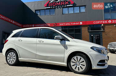 Хэтчбек Mercedes-Benz B-Class 2015 в 
