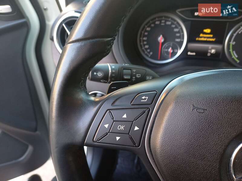 Хэтчбек Mercedes-Benz B-Class 2017 в Виннице фото 45 Хэтчбек Mercedes-Benz B-Class 2017 в Виннице