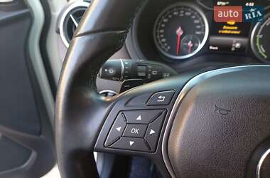 Хэтчбек Mercedes-Benz B-Class 2017 в 