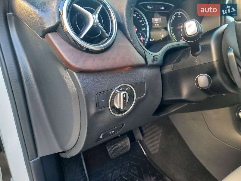Хэтчбек Mercedes-Benz B-Class 2017 в Виннице фото 63 Хэтчбек Mercedes-Benz B-Class 2017 в Виннице