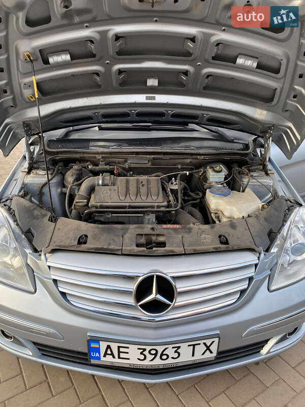 Хэтчбек Mercedes-Benz B-Class 2008 в Кривом Роге фото 13 Хэтчбек Mercedes-Benz B-Class 2008 в Кривом Роге