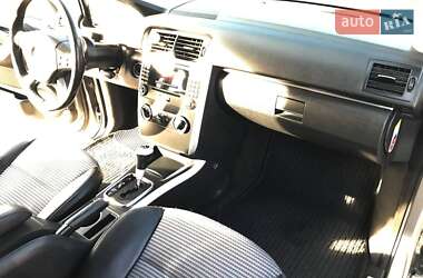 Хэтчбек Mercedes-Benz B-Class 2006 в 