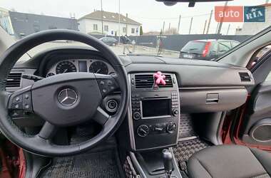 Хетчбек Mercedes-Benz B-Class 2009 в 