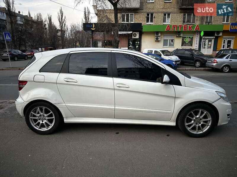 Хэтчбек Mercedes-Benz B-Class 2008 в Киеве