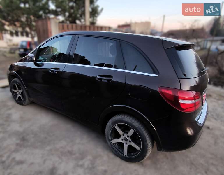 Хетчбек Mercedes-Benz B-Class 2015 в Ужгороді