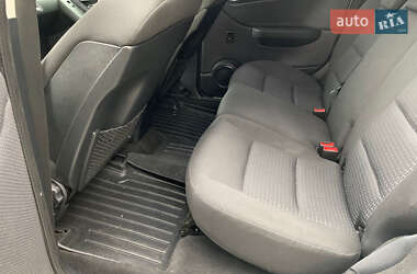 Хэтчбек Mercedes-Benz B-Class 2009 в 