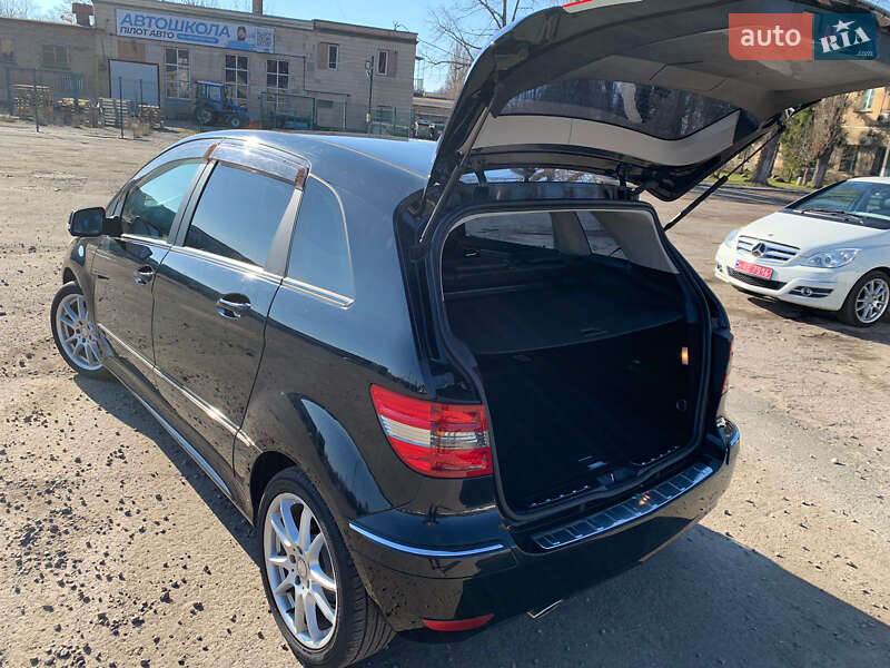 Хэтчбек Mercedes-Benz B-Class 2010 в Киеве