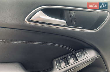 Хэтчбек Mercedes-Benz B-Class 2014 в 