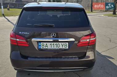 Хетчбек Mercedes-Benz B-Class 2016 в Горішніх Плавнях