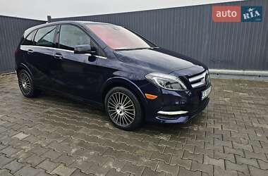 Хэтчбек Mercedes-Benz B-Class 2016 в 