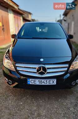 Хэтчбек Mercedes-Benz B-Class 2013 в 